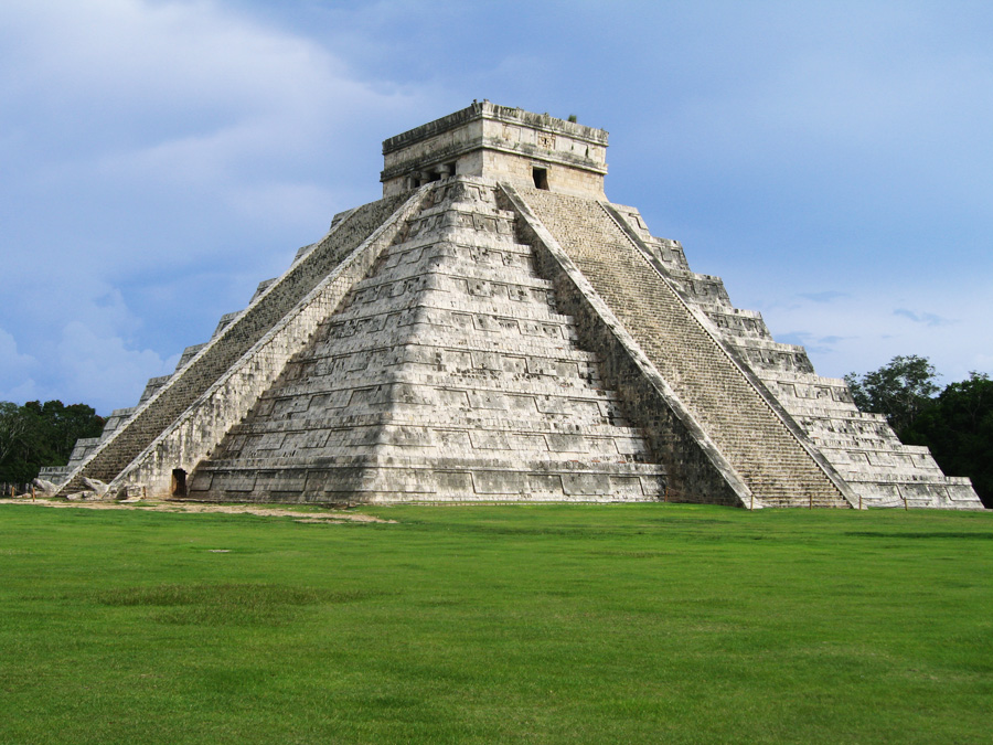mayan-pyramid